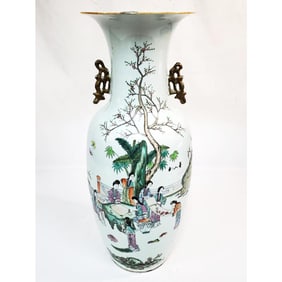 Large Antique Chinese Famille Rose Porcelain Vase