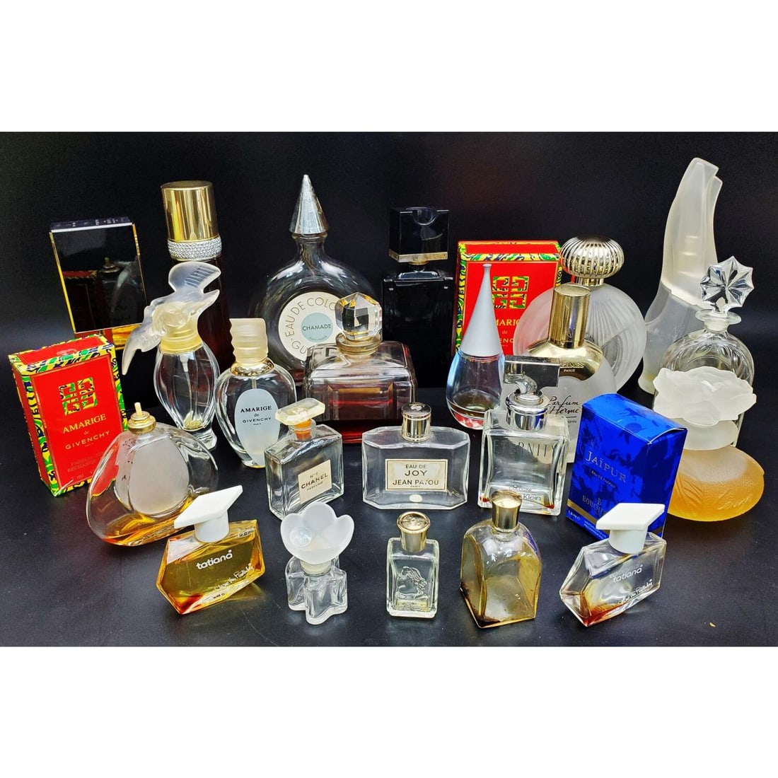Large Lot of Perfumes: Large Lot of Perfumes Including Vintage Caron Bellodogia, Guerlain Chamade Eau de Cologne, White Diamonds Elizabeth Taylor, Givenchy Amarige, Chanel Coco Eau de Parfum, Van Cleef & Arpels Pour Homme E