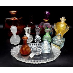 Large Lot of Glass Perfume Bottles & Perfume Tray