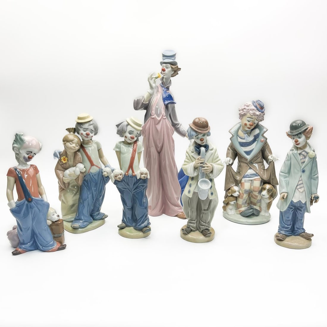Lot of 7 Vintage Lladro Porcelain Clown Figures (1 of 9)