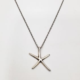 Sterling Silver Necklace in Shape of a Starfish
