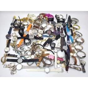 Very Large Lot of Vintage Watches & Watch Parts