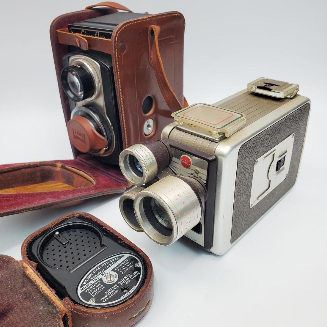 Lot of 3 Vintage Cameras & Equipment (1 of 5)