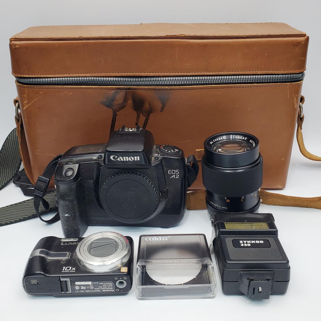 Group Lot of Cameras & Equipment (1 of 5)