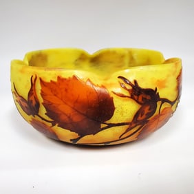 Daum Nancy French Art Nouveau Cameo Glass Bowl