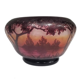 Large Daum Nancy  Art Nouveau Cameo Glass Bowl