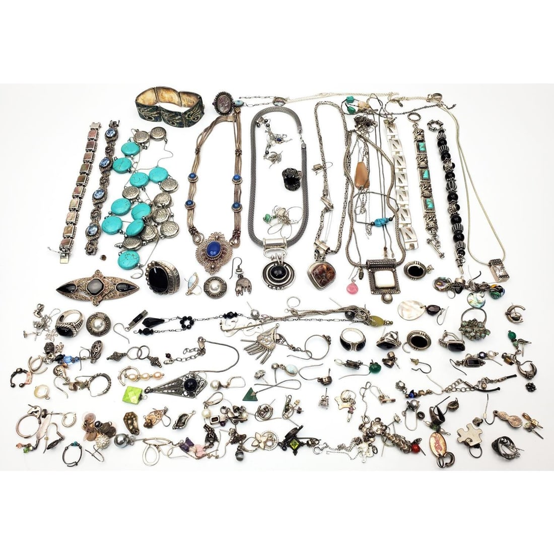 Large Lot of Vintage Sterling Silver Jewelry (1 of 5)