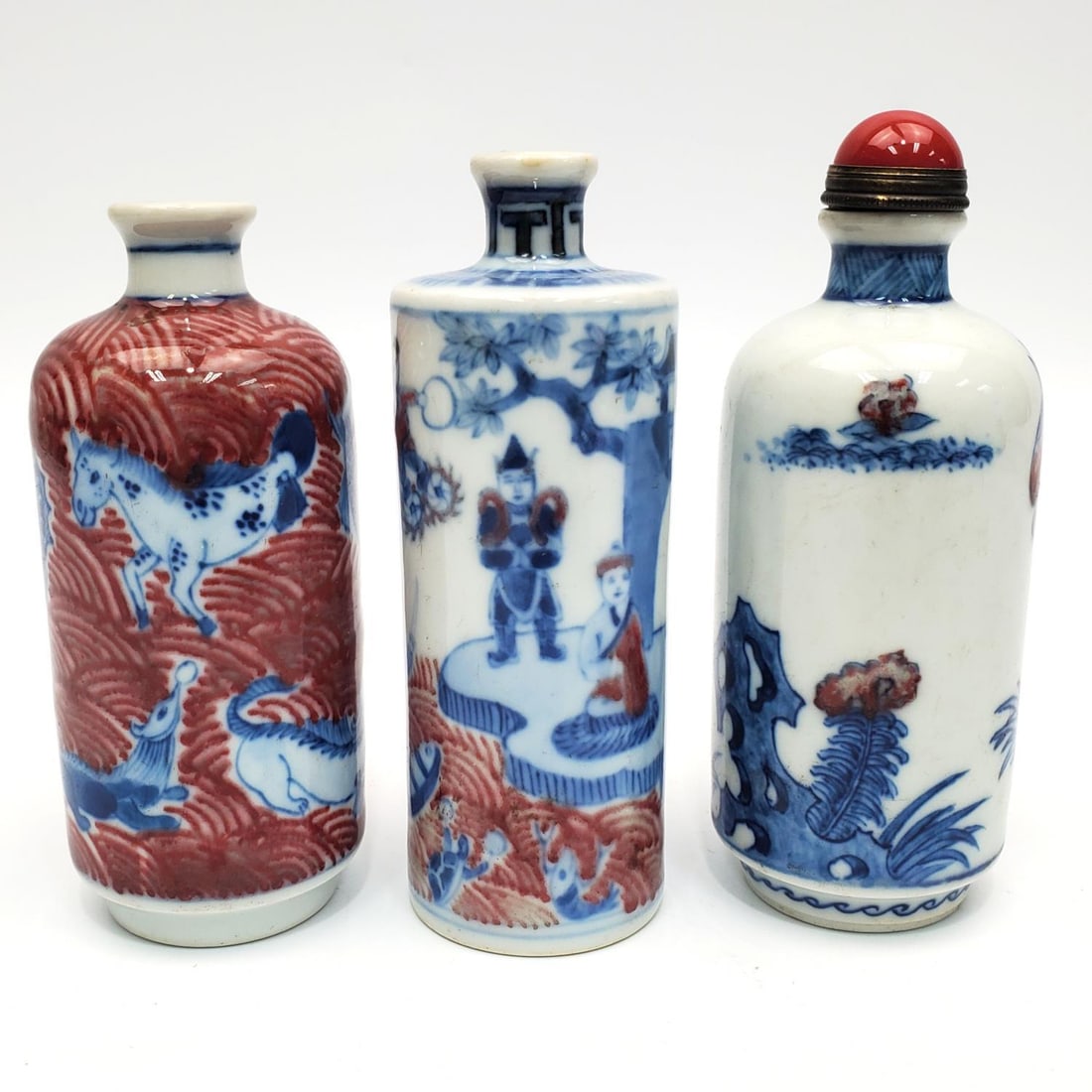 3 Chinese Blue White & Red Porcelain Snuff Bottles (1 of 3)