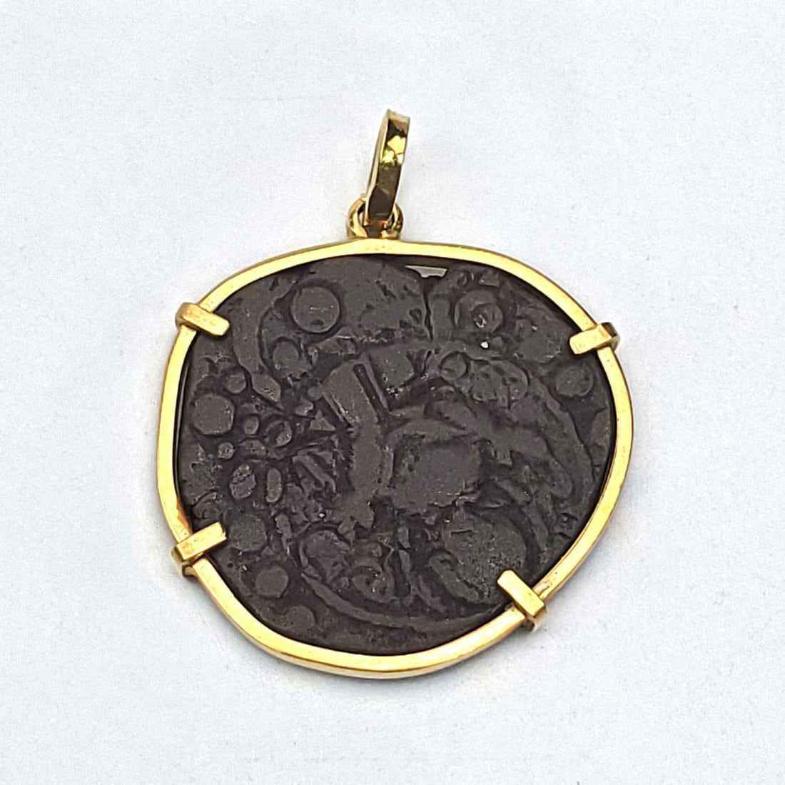 18K Yellow Gold & Ancient Coin Pendant (1 of 3)