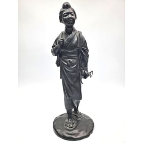 Japanese Antique Meiji Bronze Figure of a Geisha