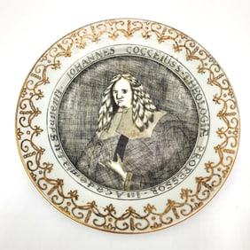 Chinese Export Porcelain Dish
