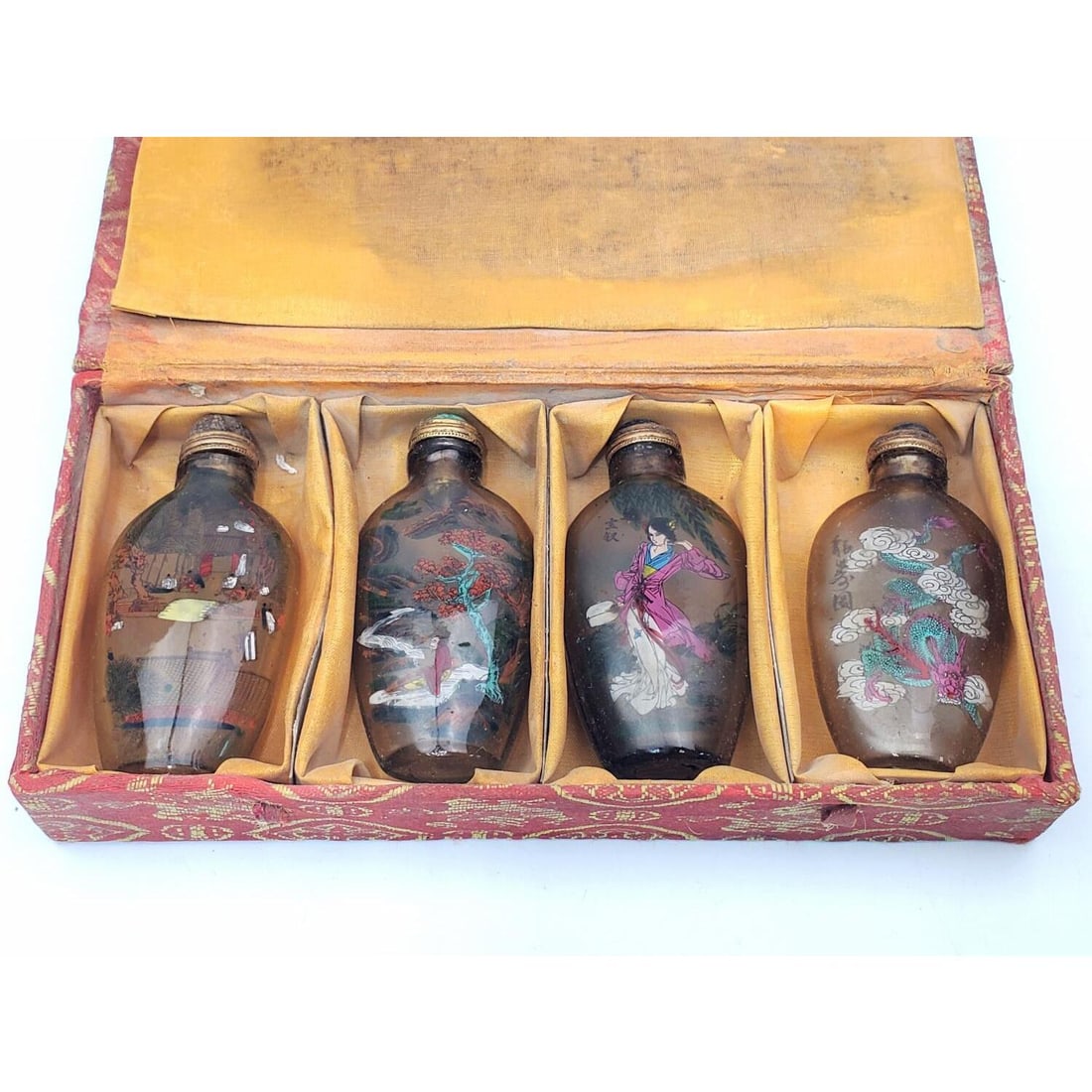 4 Chinese Glass Snuff Bottles w/ Paintings Inside (1 of 5)