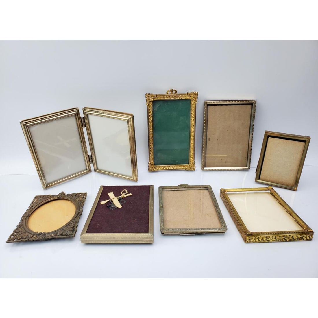 Lot of 8 Old Picture Frames (1 of 1)