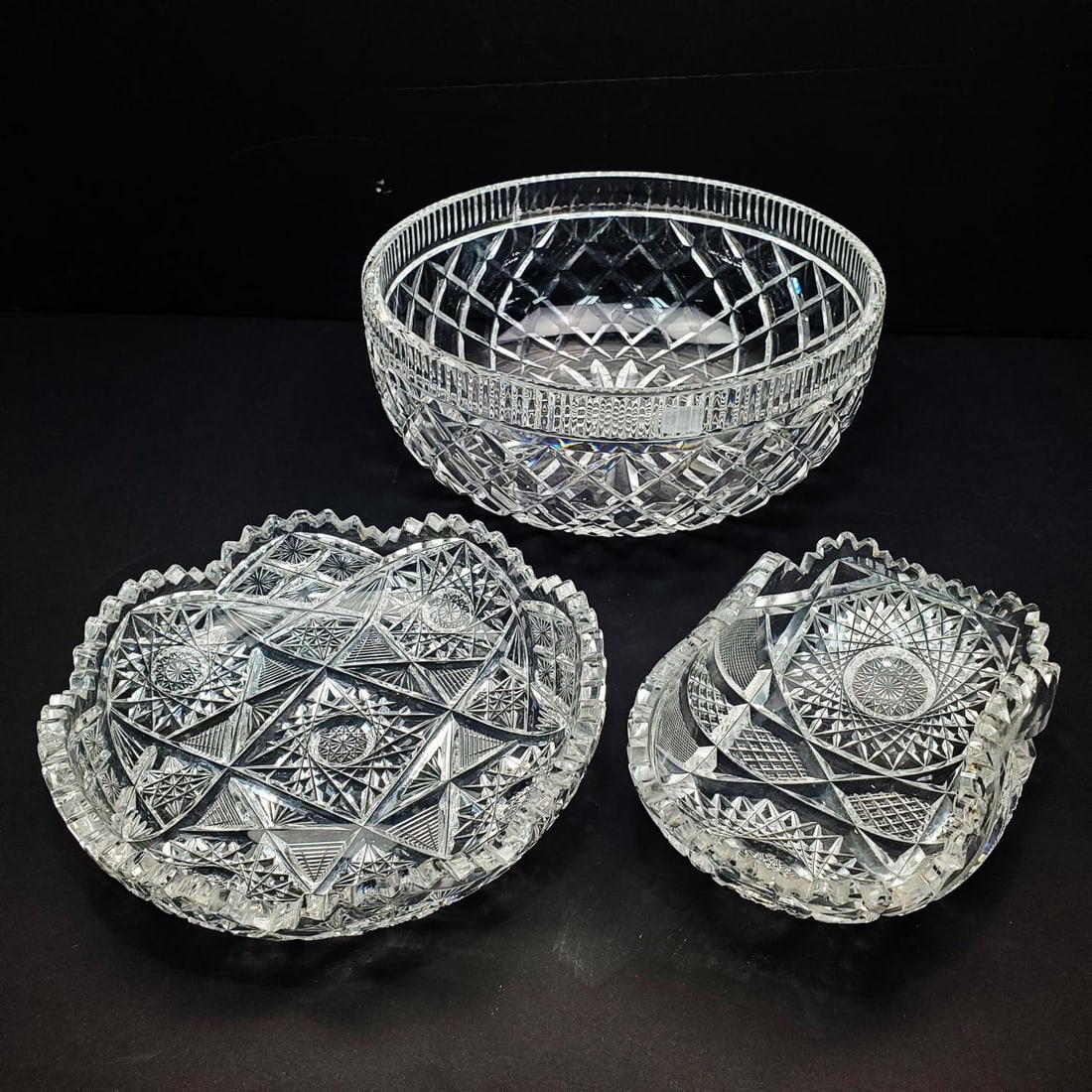 Lot of 3 Cut Glass Bowls (1 of 4)