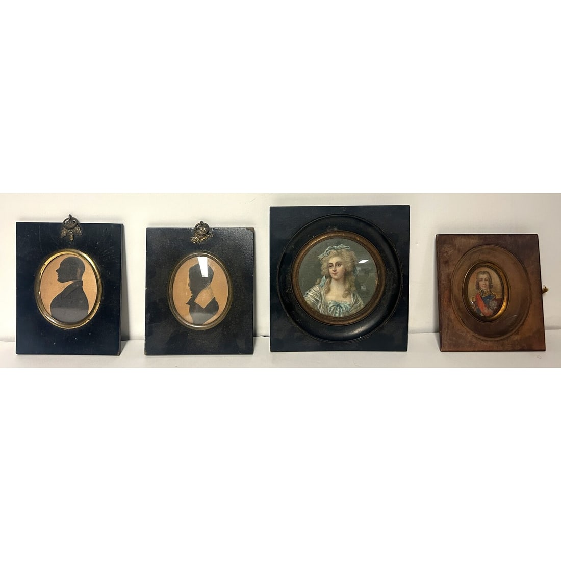 Antique Lot of Small Framed Portraits: Antique Lot of Small Framed Portraits Including 2 Silhouette Portraits, 1 Portrait of Napoleon Bonaparte & 1 Other. Condition: Generally Good w/ Some Scratches Due to Age. Dimensions: Largest H- 6.25"