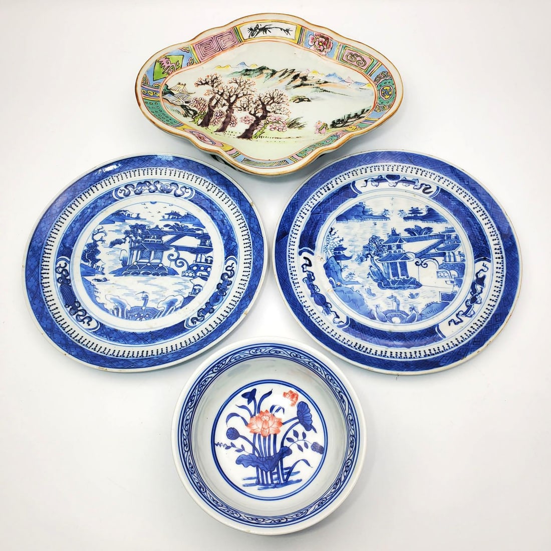 Lot of 4 Chinese Porcelain Dishes (1 of 3)