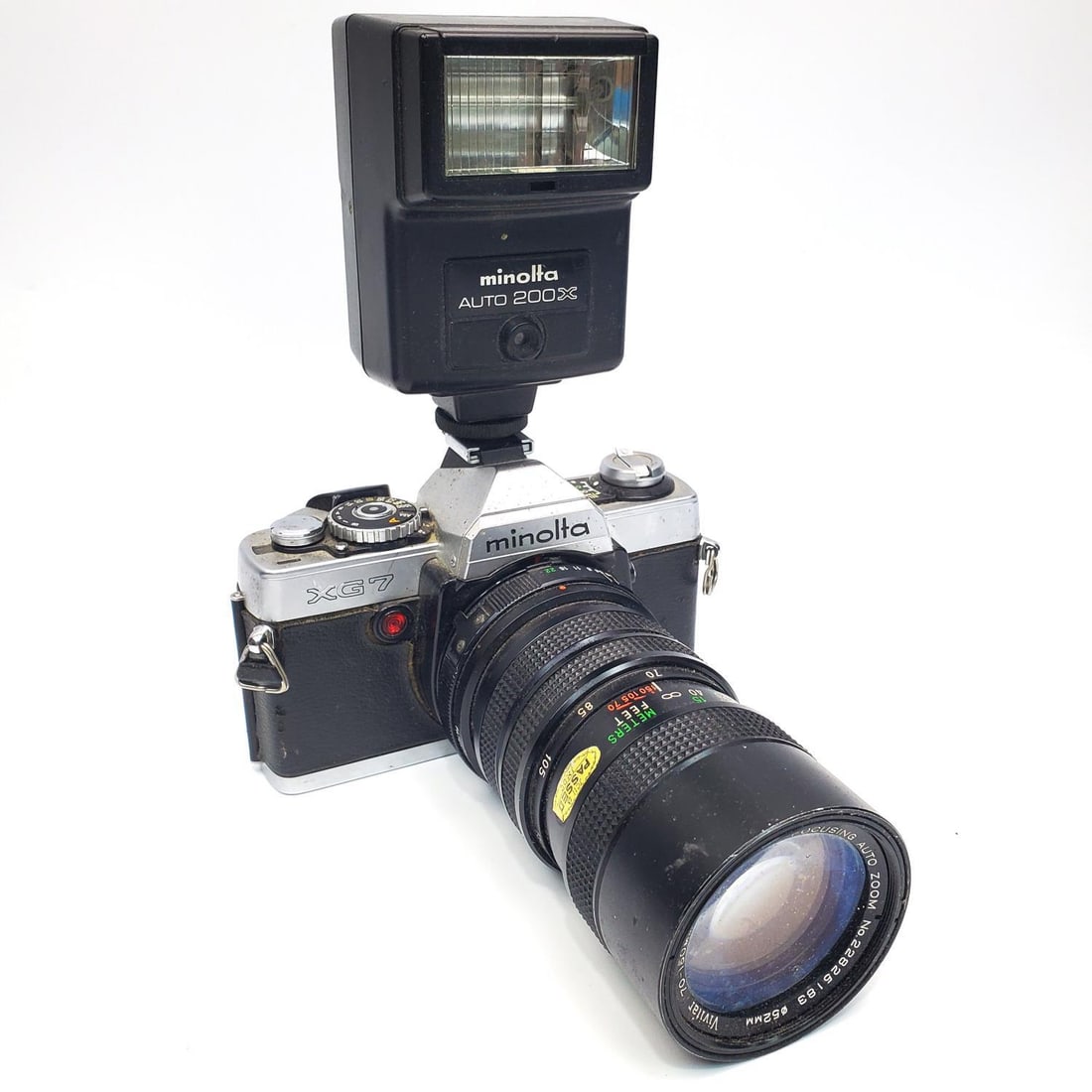 Minolta XG-7 35mm SLR Film Camera (1 of 4)