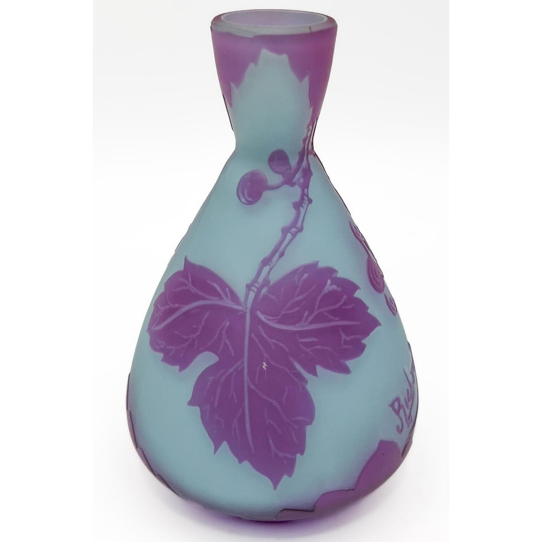 Richard Cameo Glass Vase (1 of 4)