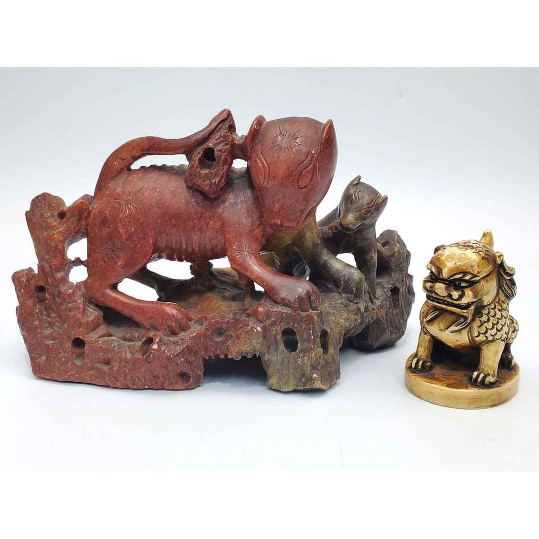 2 Chinese Antique Items (1 of 3)