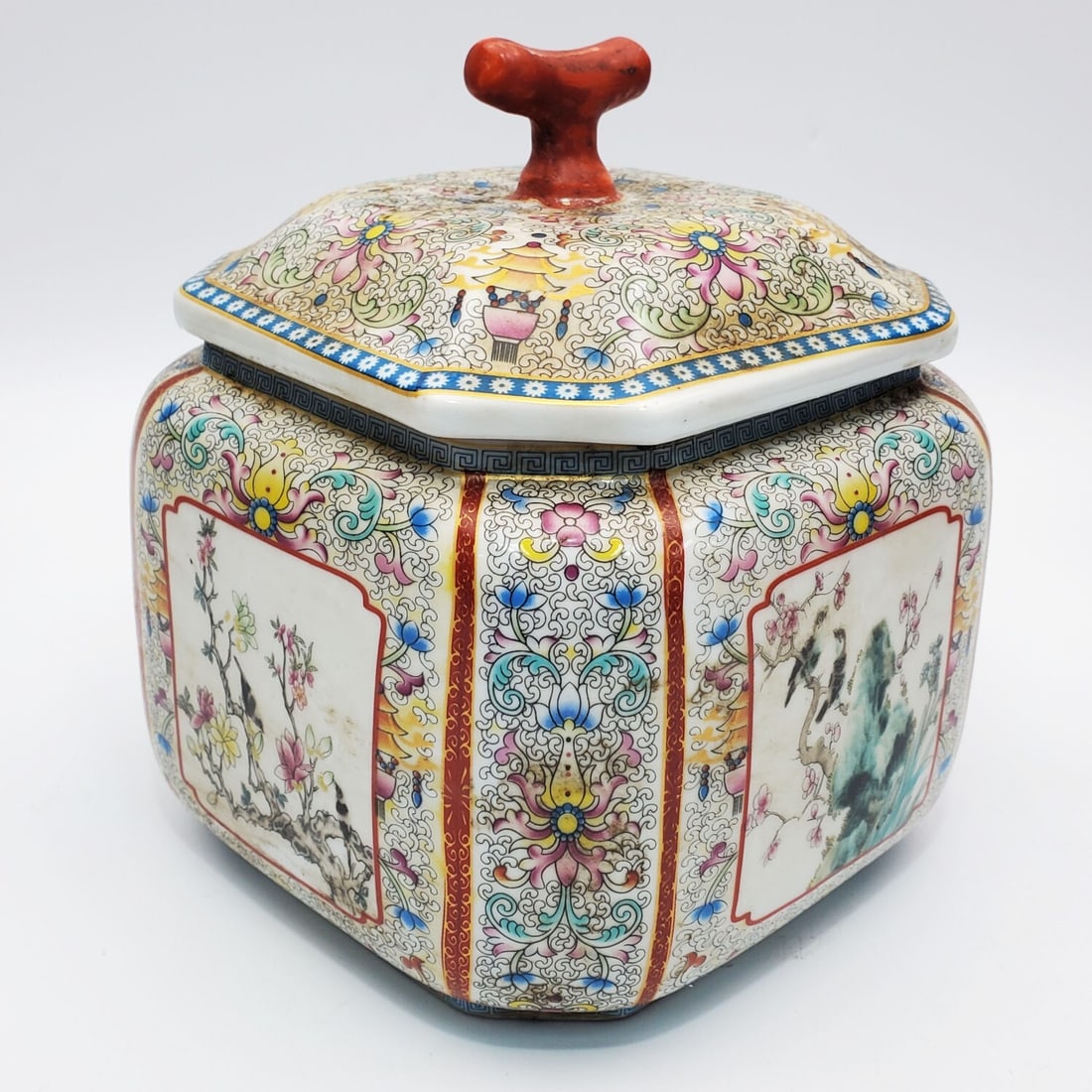 Chinese Famille Rose Porcelain Covered Jar (1 of 4)