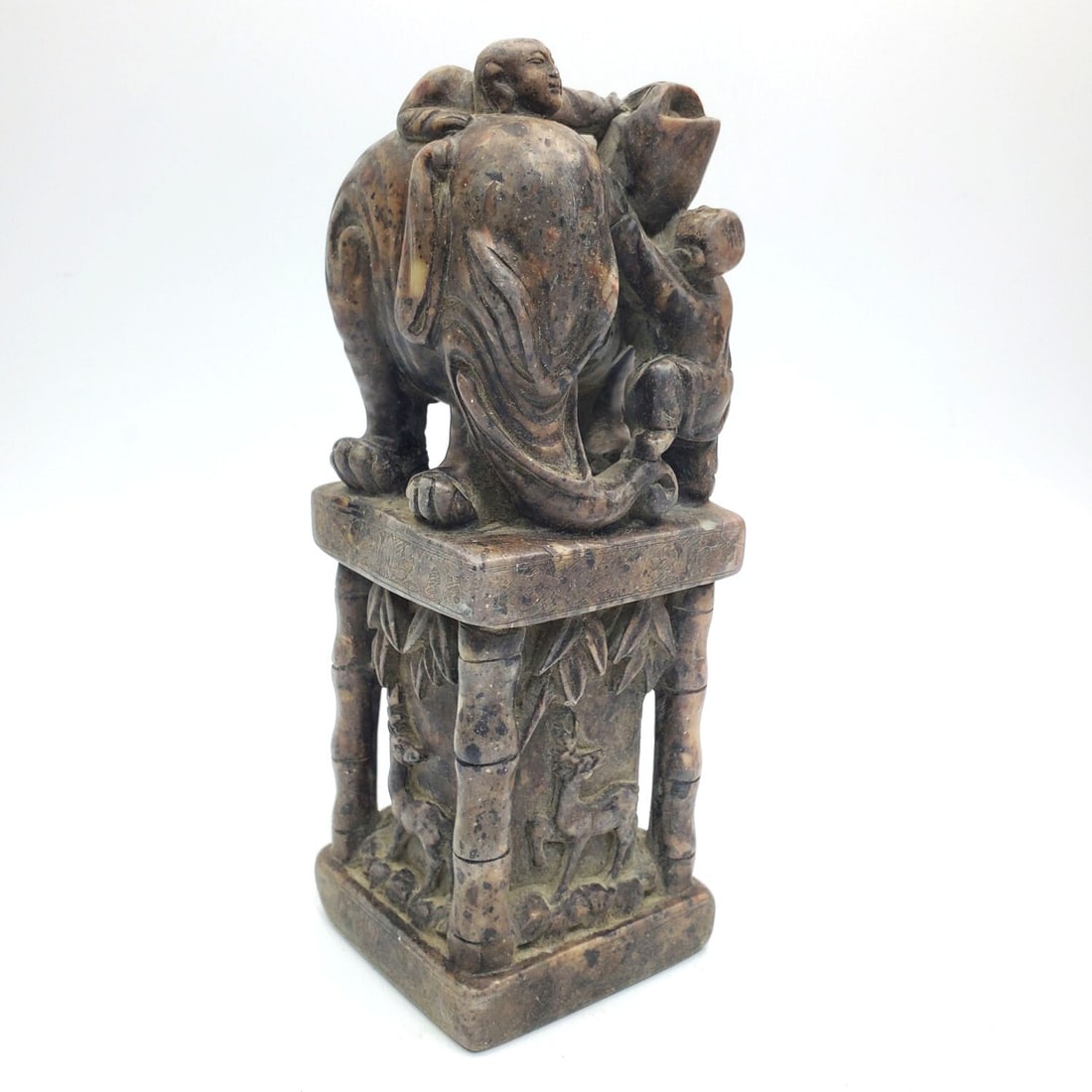 Chinese Large Carved Soapstone Seal: Chinese Large Carved Soapstone Seal Depicting an Elephant. In Original Fitted Box. Condition: Generally Very Good.Dimensions: H-8.25". Box-9" x 4.75" x 4.25". Provenance: From a Long Island, NY Home.