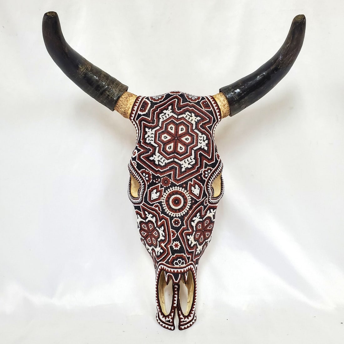 Huichol Color Beaded Longhorn Bull Skull (1 of 6)