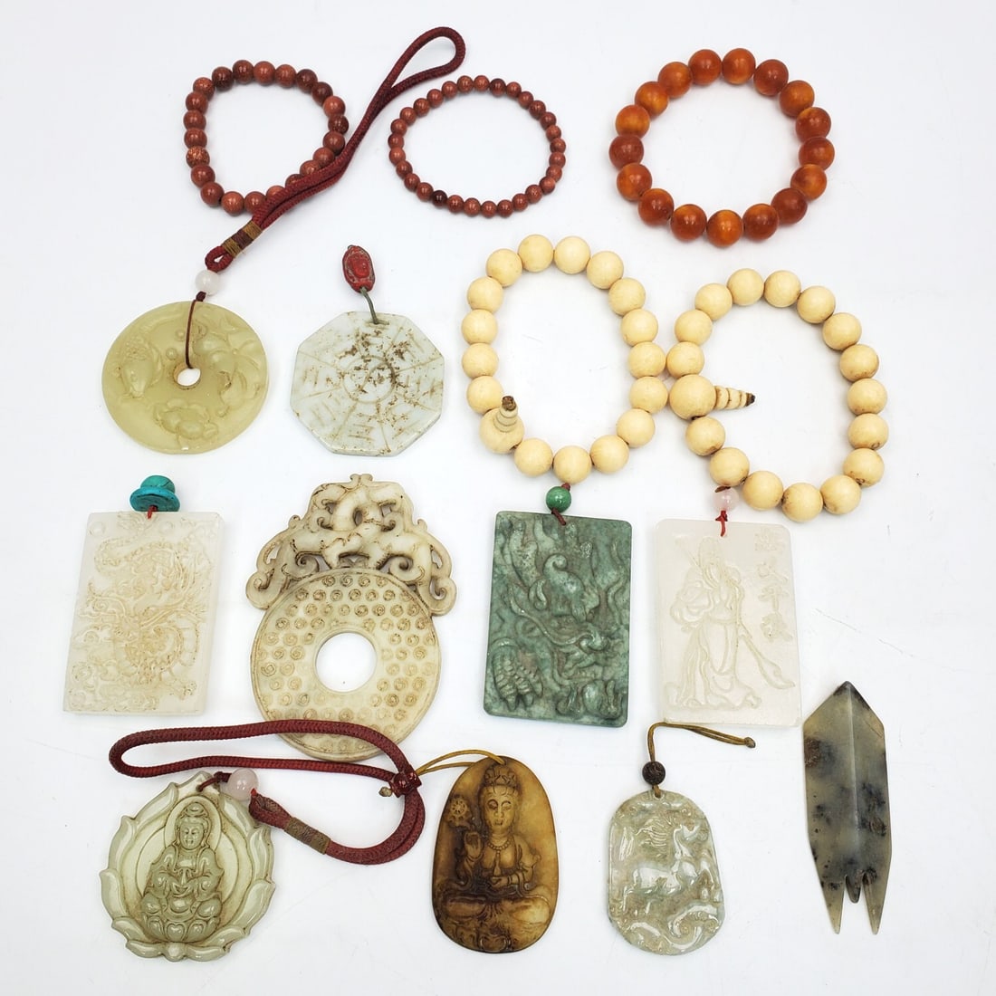 Bag Lot of Chinese Hardstone Items (1 of 4)