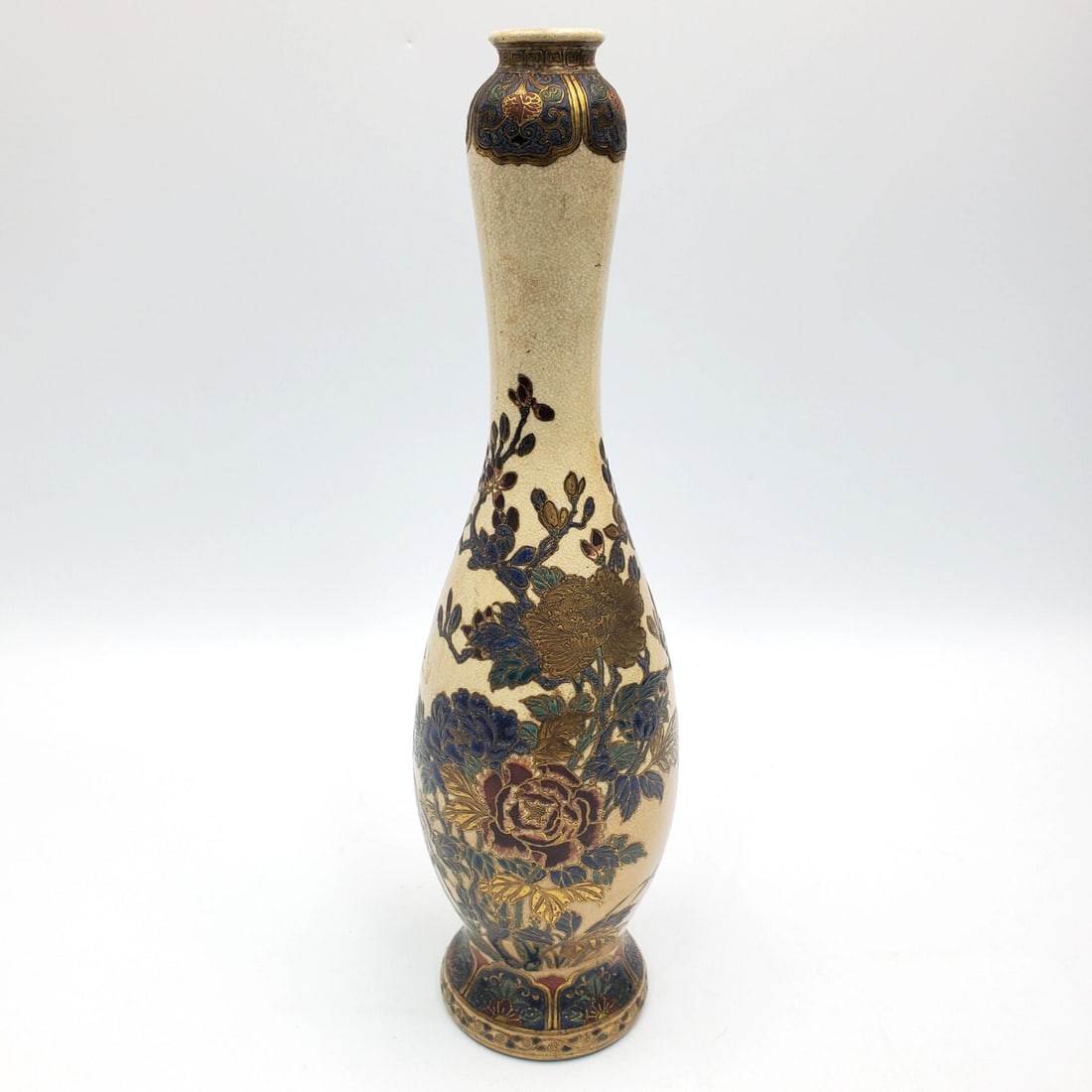 Antique Japanese Signed Satsuma Vase (1 of 4)