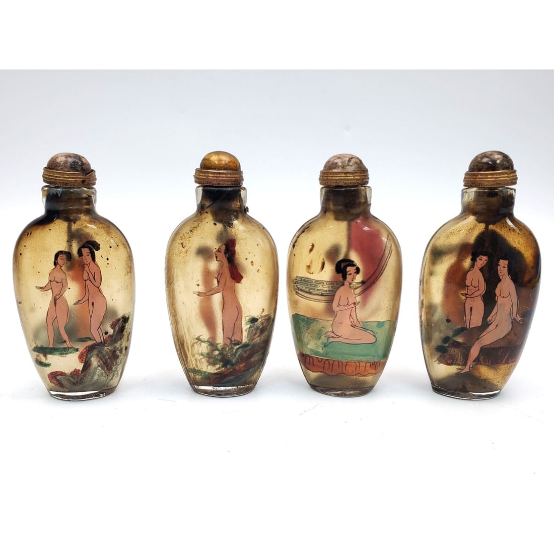 4 Chinese Reverse Painted Glass Snuff Bottles (1 of 3)