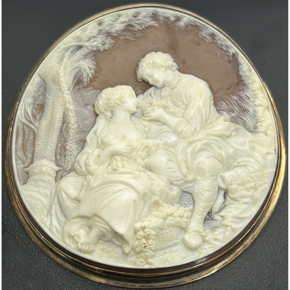 Very Fine Old Large Carved Cameo Brooch: Very Fine Old Large Carved Cameo Brooch w/ Gold Mount. Please Note- Due to Recent Fraudulent Activity, All Jewelry Items Purchased by New Customers Cannot Be Shipped Out Until 3 Weeks After The Auctio