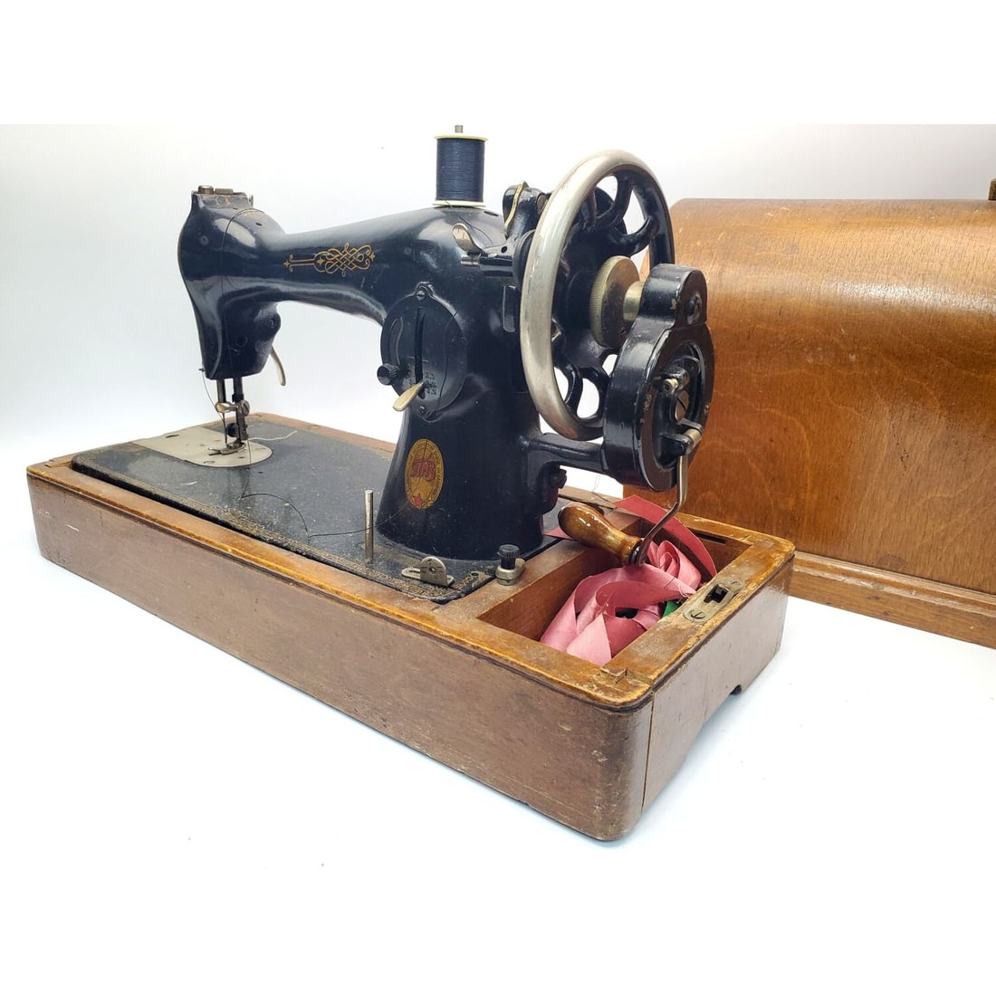 Vintage Soviet-Era Sewing Machine Produced By PMZ (1 of 5)