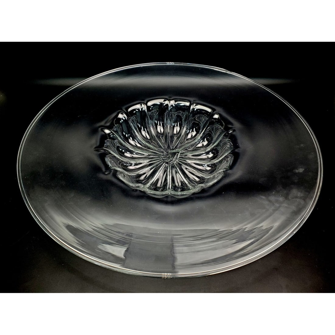 Large Hand Blown Glass Centerpiece (1 of 3)