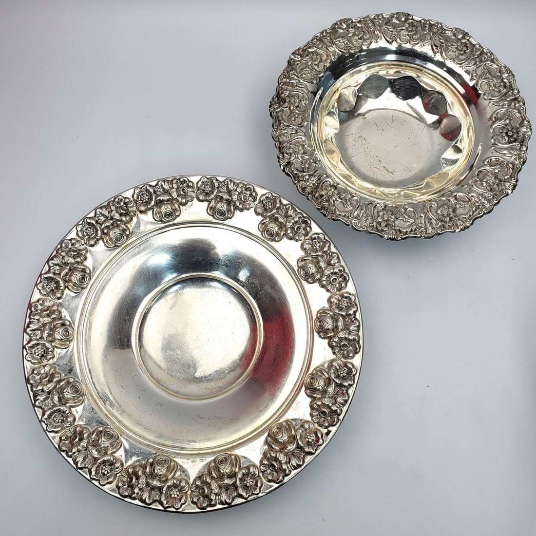 Lot of 2 Italian Sterling Silver Repousse Bowls (1 of 4)