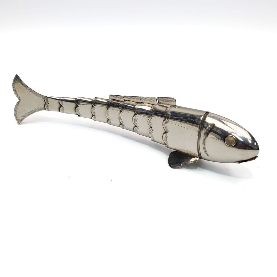 Judaica 835 Silver Besamim Articulated Fish Spice (1 of 3)