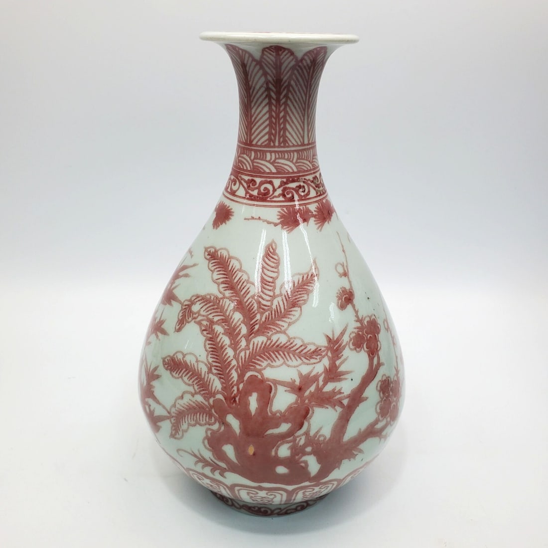 Chinese Antique Ming Dynasty Porcelain Vase (1 of 4)