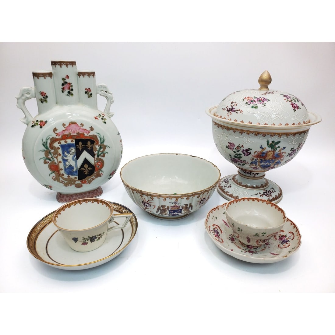 Chinese Lot of 7 Antique Export Porcelain Items (1 of 5)