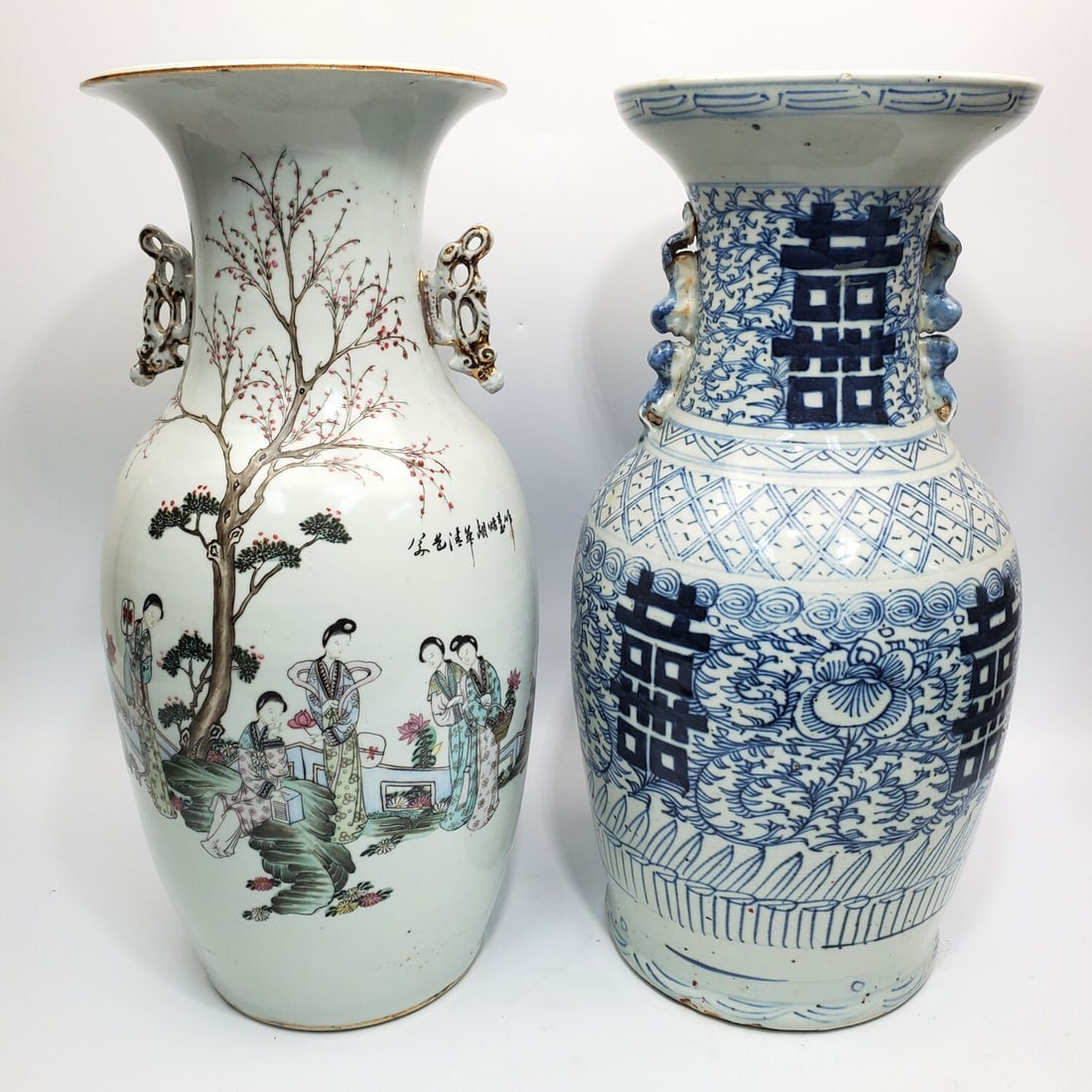 2 Chinese Porcelain Vases (1 of 5)