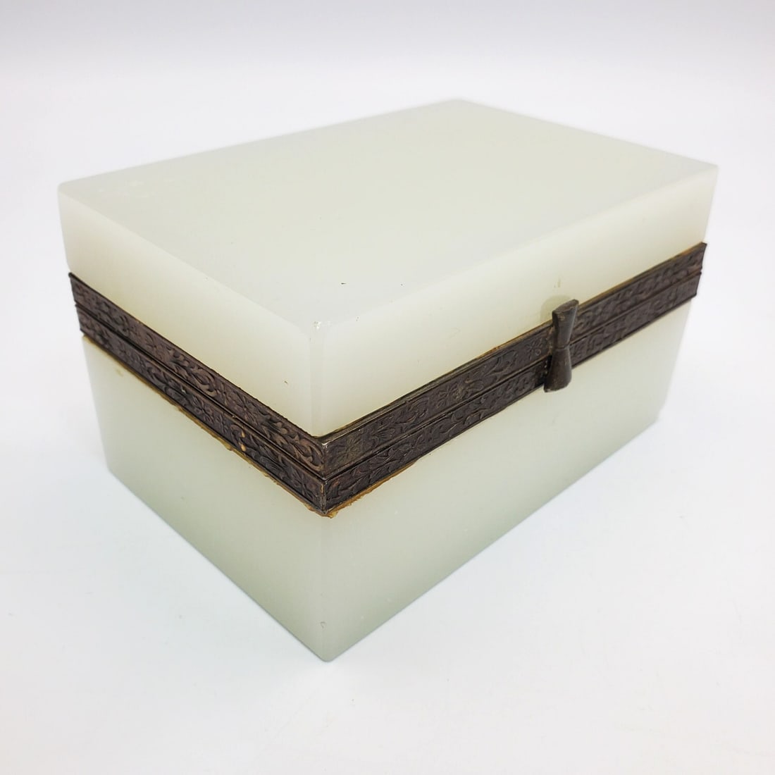 Antique French Opaline White Glass Vanity Box: Antique 19th C. French Opaline White Glass Vanity Box w/ Brass Mounts. Condition: 2 of The Bottom Corners Have Chips. Dimensions: L- 5.25" x D- 3.5" x H- 3". Provenance: From a Long Island, NY Home. P