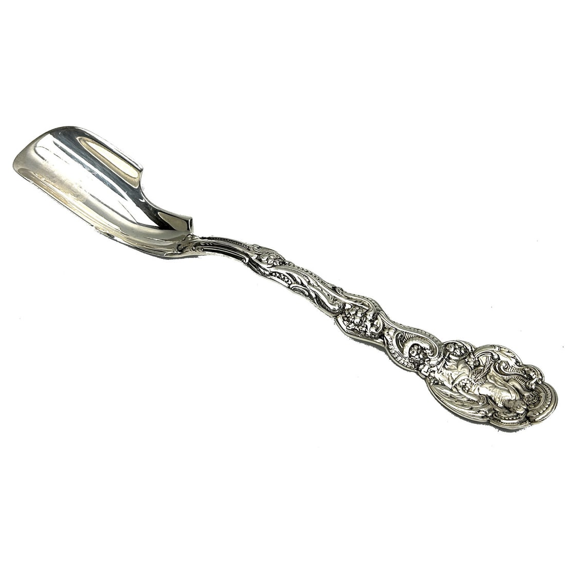 Antique Gorham Versailles Sterling Silver Scoop: Early Antique Gorham Versailles Pattern Sterling Silver Cheese Scoop. Fully Marked. Condition: Generally Very Good. Dimensions: L-7.5". Weight: 86.6g/2.7ozt. Provenance: From a Long Island, NY Home. P