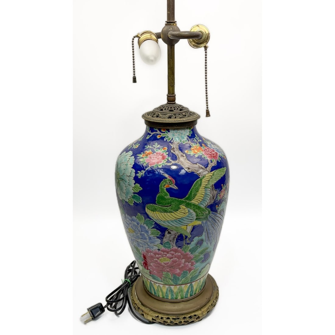 Very Fine Japanese Antique Porcelain Lamp: Very Fine Japanese Antique Porcelain Lamp w/ Bronze Mounts. Most Likely Meiji. Condition: Generally Very Good. Please Note- We Do Not Guarantee the Workability or Wiring of Any LampsDimensions: Porcel