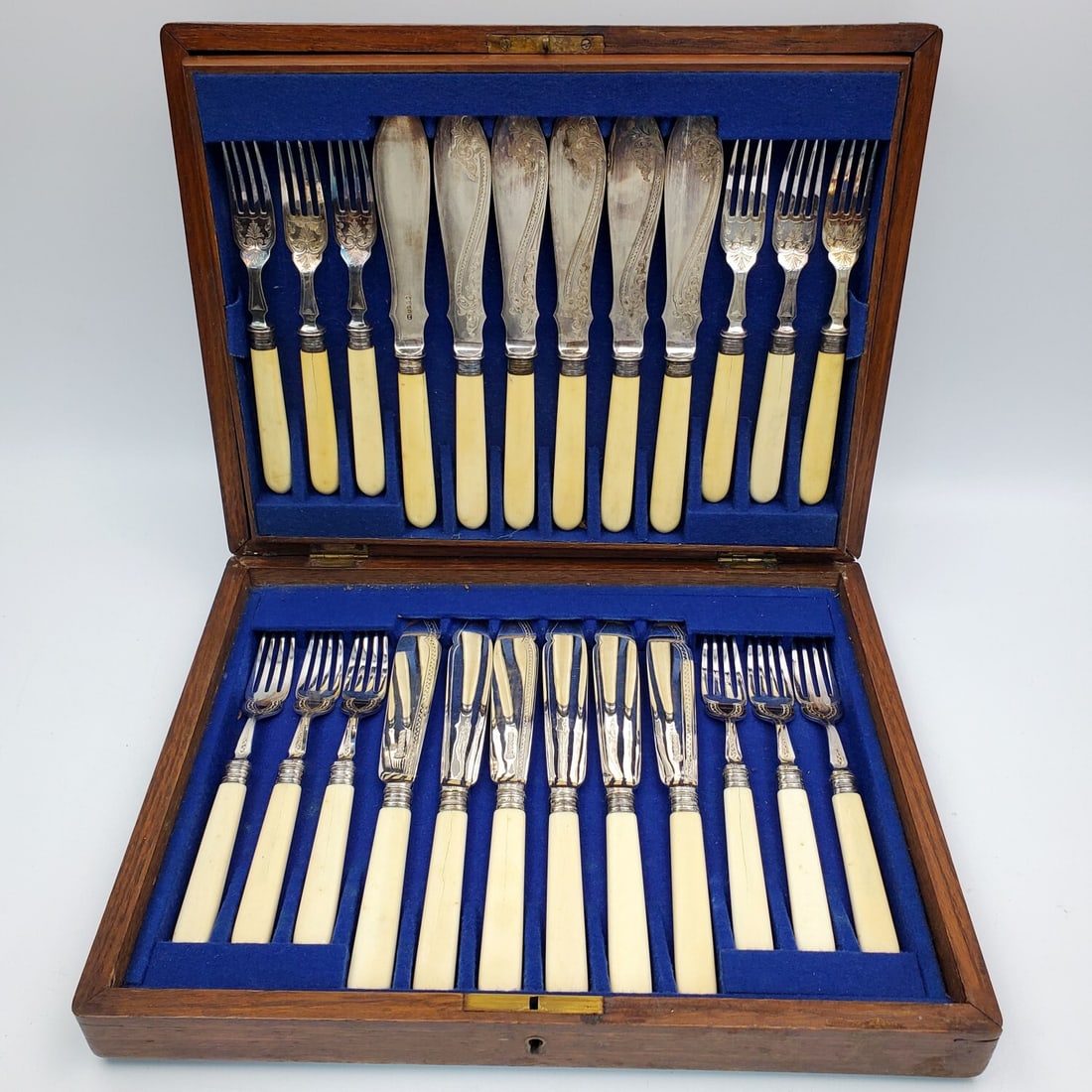 19th C. Victorian English Silver-Plated Fish Set: 19th C. Victorian English Silver-Plated Fish Fork & Knife Set In Original Fitted Box. Fully Marked. Condition: Generally Very Good. Dimensions: Box-13.25" x 10.25" x 2.5". Provenance: From a New York 