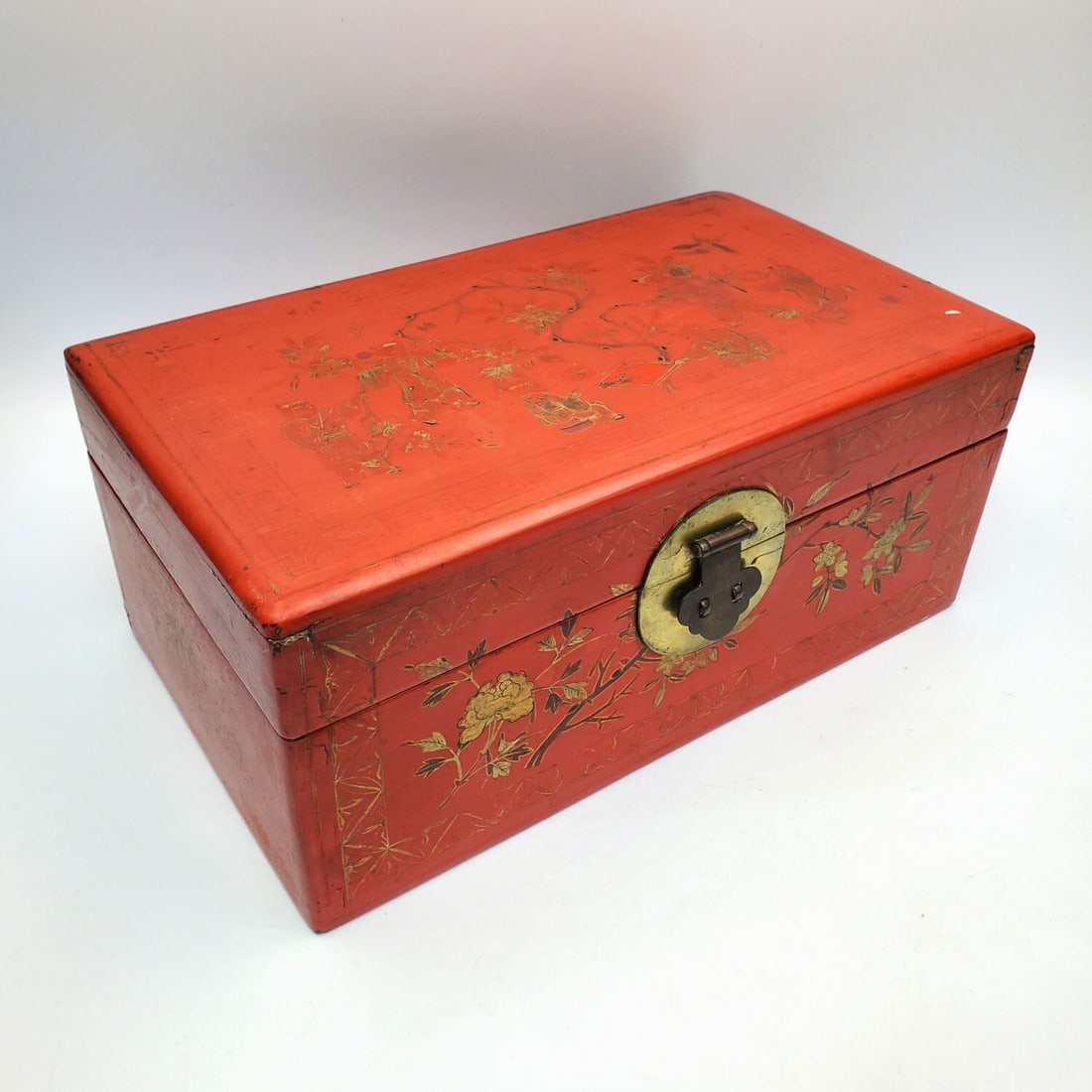 Chinese Large Hand Painted Lacquer Box: Chinese Large Hand Painted Lacquer Box. Condition: Generally Good. Heavy Paint Loss. Dimensions: 15.1" x 8.9" x 6.6". Provenance: From a Long Island, NY Home. Please note the absence of a Condition Re