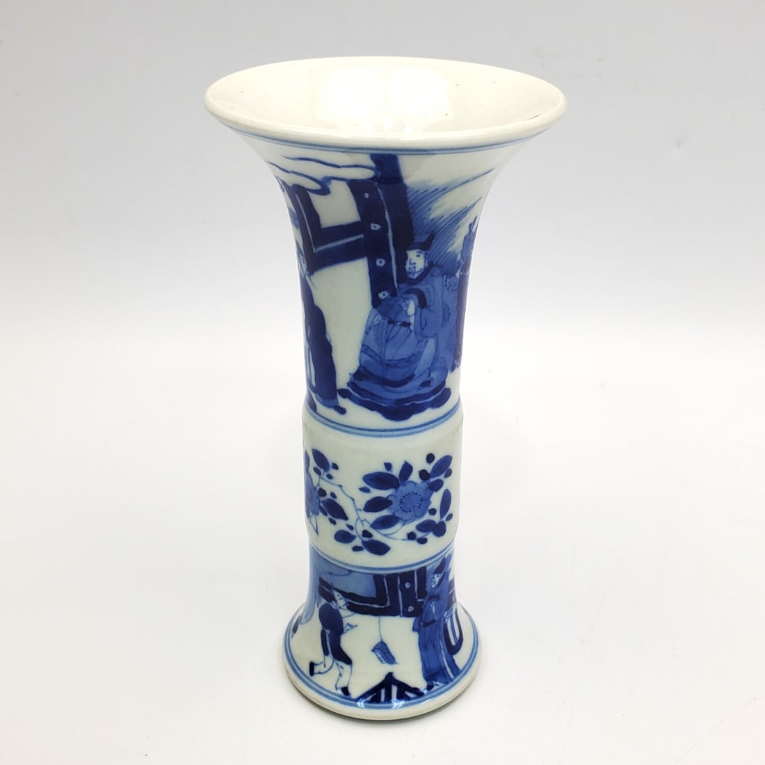 Chinese Signed Blue & White Porcelain Vase: Chinese Signed Blue & White Porcelain Vase. Condition: Generally Good. Dimensions: H-6.4" x Dia-.1". Provenance: From a Long Island, NY Home. Please note the absence of a Condition Report does not imp