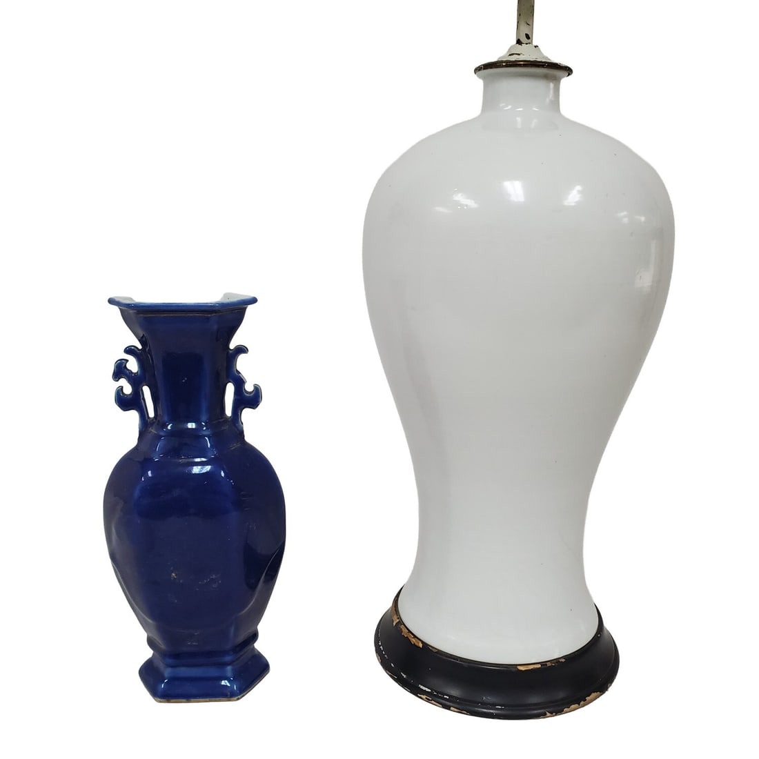 2 Chinese Porcelain Items: 2 Chinese Porcelain Items Including a Lamp & a Vase. Condition: As Found. 1 is Broken.Dimensions: Tallest-Total H-32.25". Provenance: From a Long Island, NY Home. Please note the absence of a Conditio
