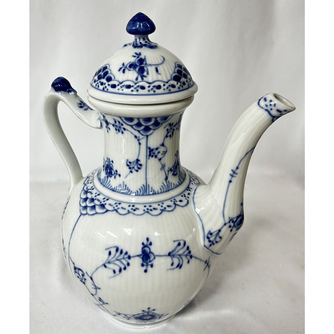 Royal Copenhagen Blue Fluted Half Lace Porcelain (1 of 5)