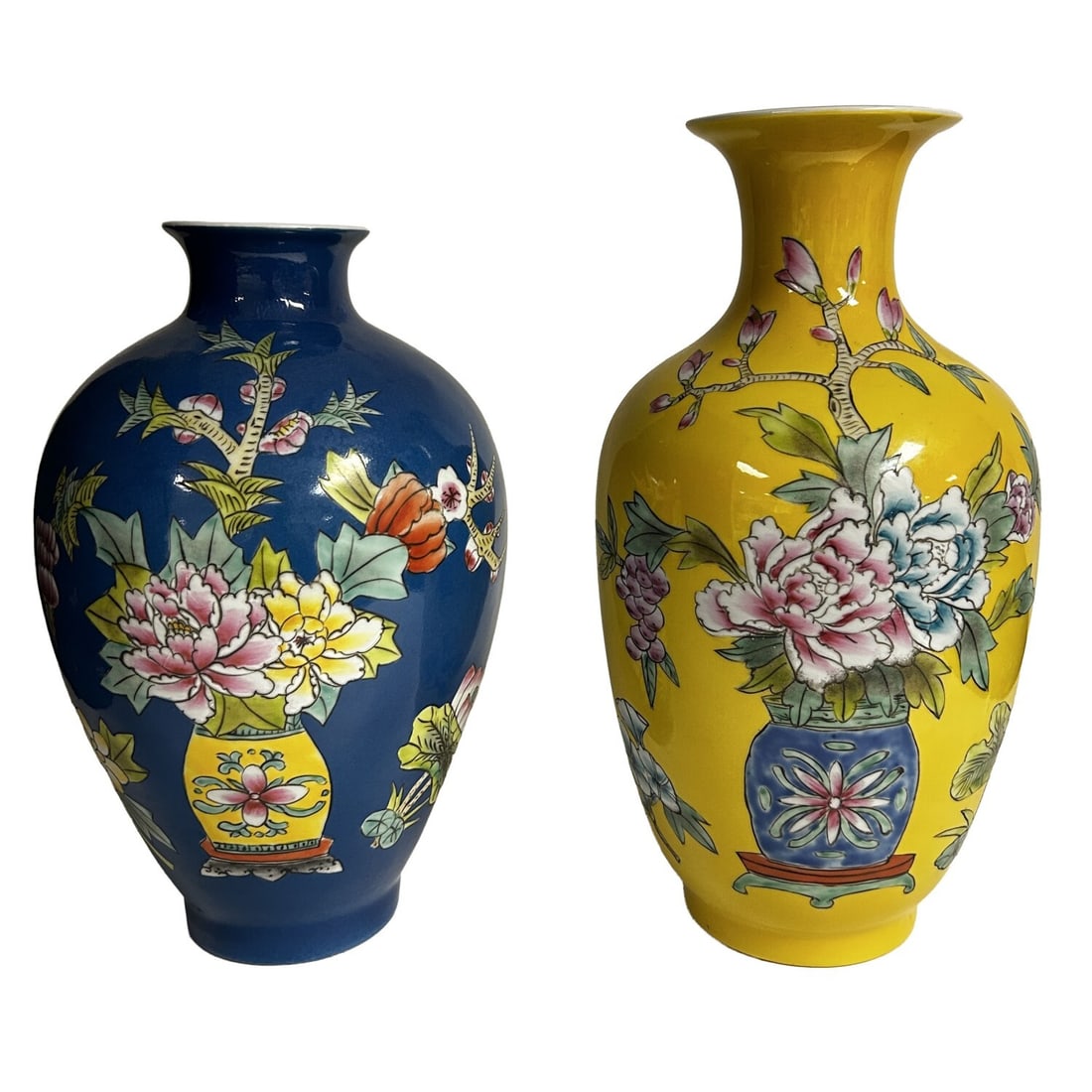 Lot of 2 Signed Chinese Hand-Painted Vases: Lot of 2 Signed Chinese Hand-Painted Vases. Both are Signed on the Bottom. Condition: Generally Very Good. Dimensions: Taller H-14.25" x Dia-7.5". Provenance: From a Long Island, NY Home. Please note 