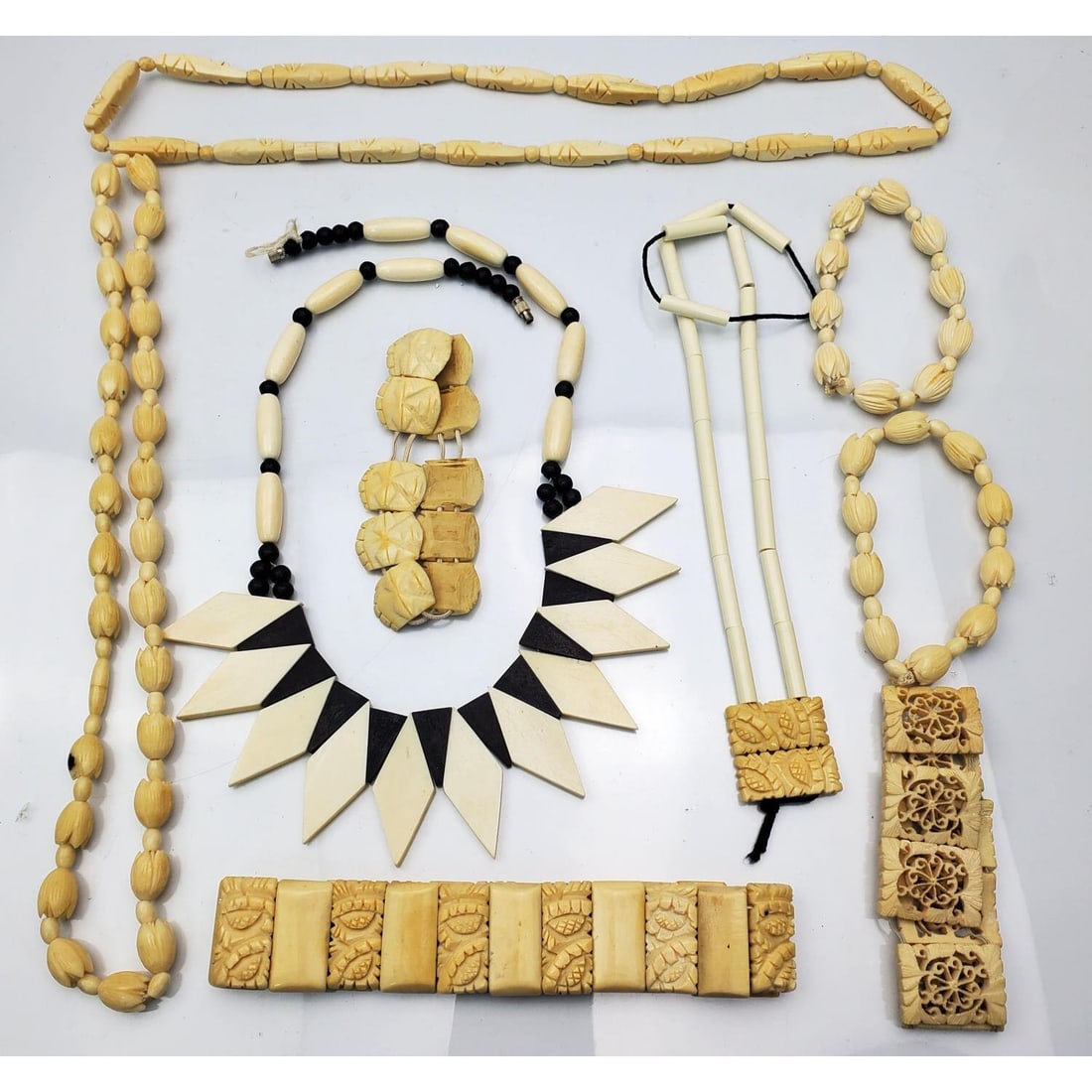 Lot of 9 MCM Jewelry Items Including Necklaces: Lot of 9 MCM Jewelry Items Including Necklaces & Bracelets. Condition: Generally Good. Dimensions: Longest L-22". Provenance: From a Long Island, NY Home. Please note the absence of a Condition