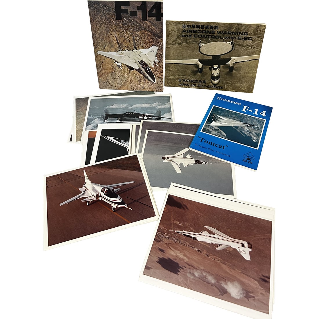 3 Vintage Grumman Promotional Brochure Booklets (1 of 2)