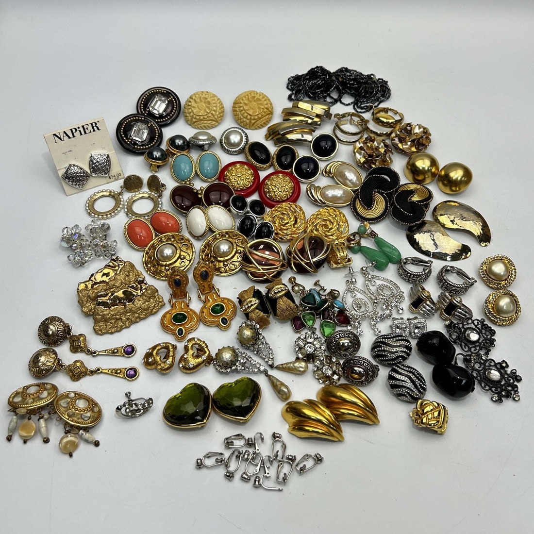 Large Bag Lot of Good Quality Costume Earrings: Large Bag Lot of Good Quality Costume Earrings. Condition: Generally Good. Sold As Is. Dimensions: Various Sizes. Provenance: From a Long Island, NY Home. Please note the absence of a Condition Report