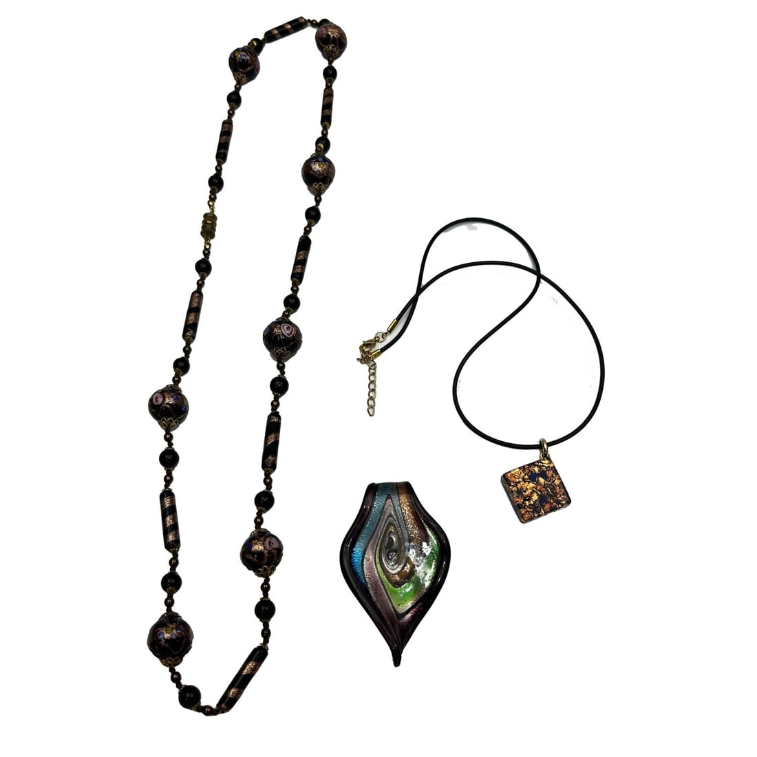 Lot of Murano Glass Costume Jewelry Items: Lot of Murano Glass Costume Jewelry Items. Condition: Generally Very Good. Dimensions: Various Sizes. Provenance: From a Long Island, NY Home. Please note the absence of a Condition Report does not
